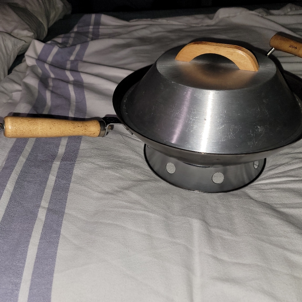 NOT SOLD!     RARE Excellent Condition Vintage Atlas Spinning Company Wok